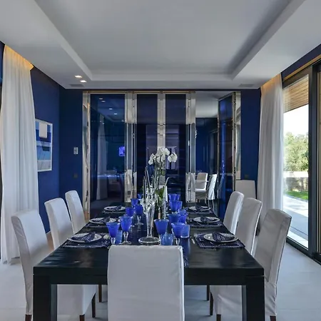 16 Guests - Saint-tropez Villa *